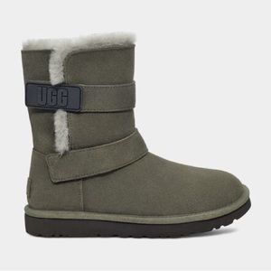 UGG Bailey Boot with Graphic Logo Strap